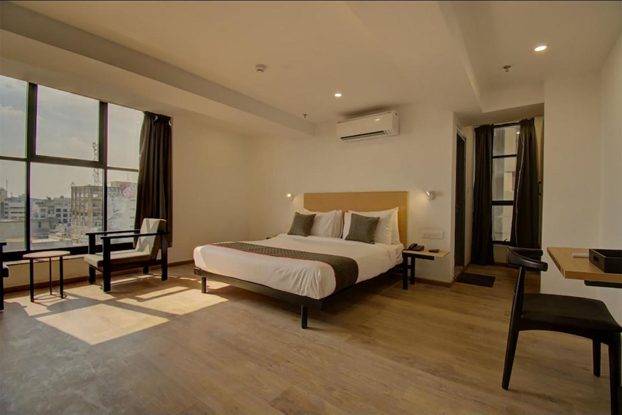 Shagun Hotel Вадодара Екстер'єр фото